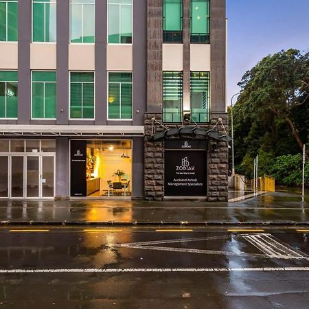 Bright One Bedroom Beauty With Balcony And Unbeatable Views Auckland Eksteriør billede